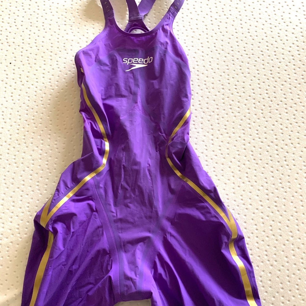 Size 26 Speedo LZR racer X techsuit!